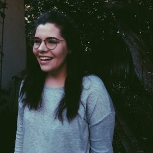 Meet your Posher, Caroline